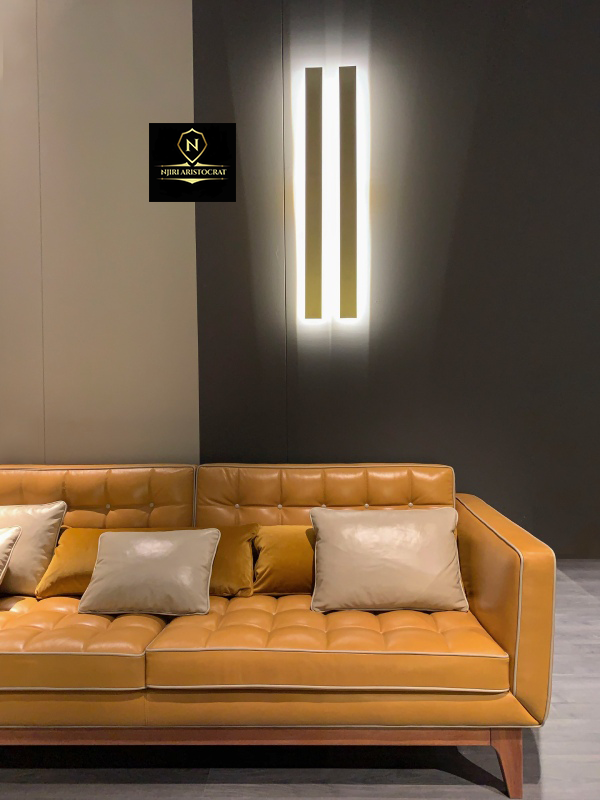 Warm reception space with polished wall finish